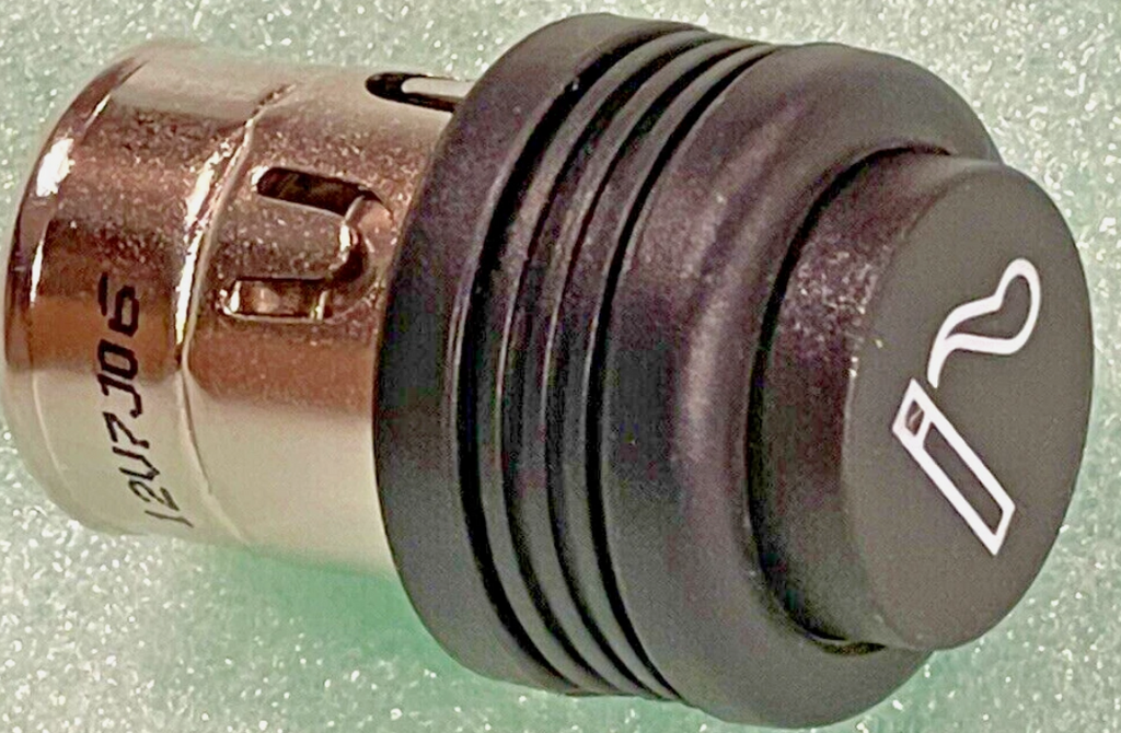 GENUINE MASERATI GRAN TURISMO,GHIBLI,QUATTROPORTE CIGARETTE LIGHTER 2008-2018